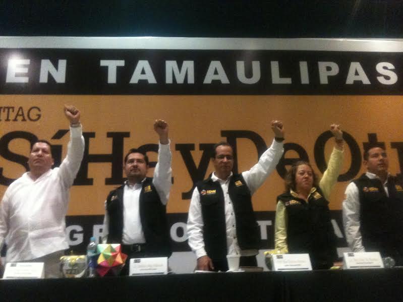 PRD busca coalición con PAN para 2016
