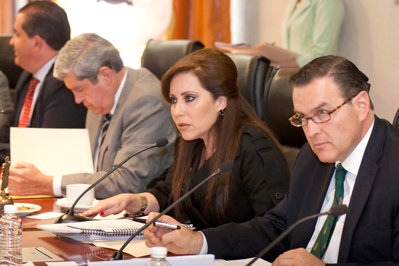 La alcaldesa mencionó que las dos secretarías se pueden fusionar.
