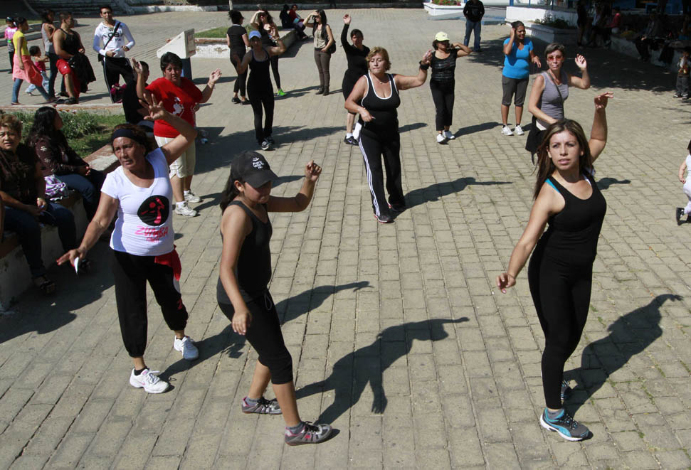 Hacer ejercicio de 30 a 45 minutos, al menos cinco veces a la semana, puede ayudar a prevenir la hipertensión