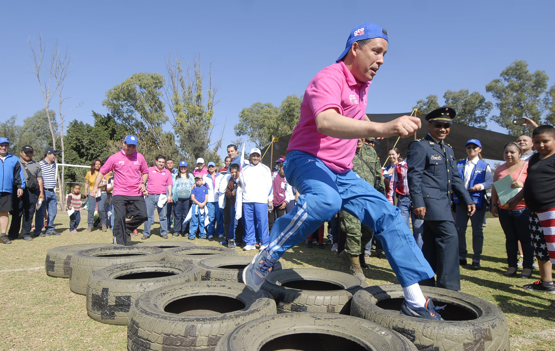 El gobernador Miguel Márquez participó en la convivencia. 