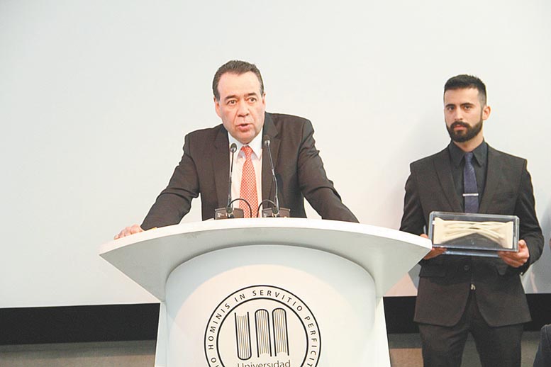 Fernando Mata Carrasco.