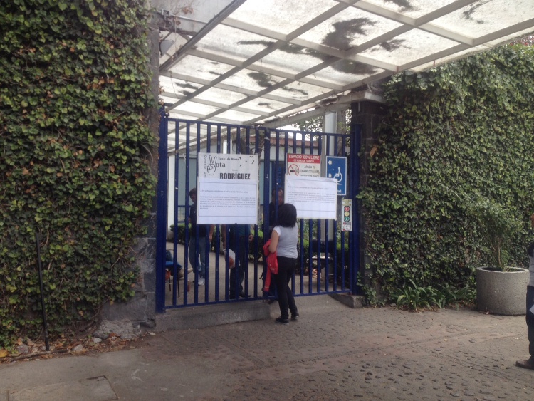 La Facultad de Filosofía y Letras se mantiene cerrada
