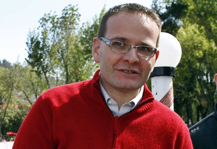 Aunard de la Rocha, secretario de Finanzas. 