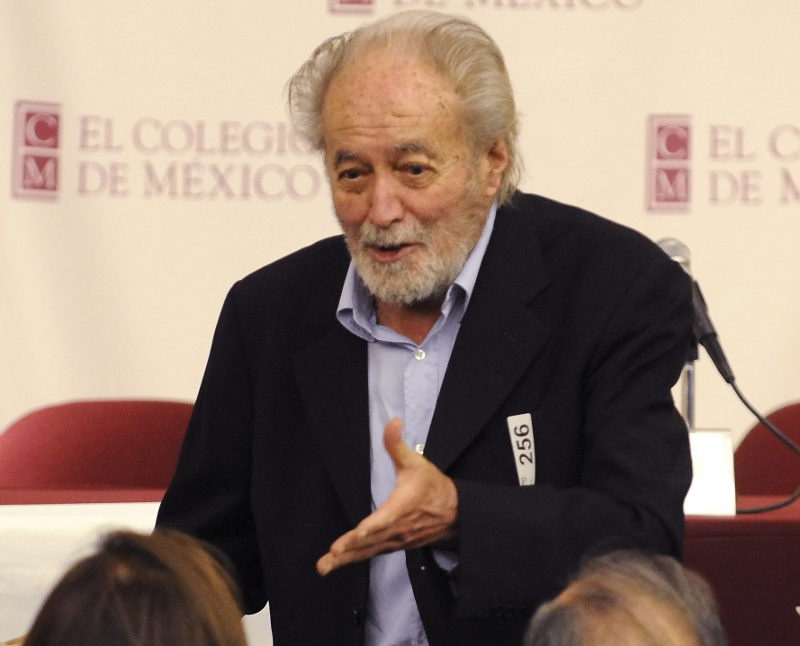 Luis Villoro Toranzo nació en España de padres mexicanos.