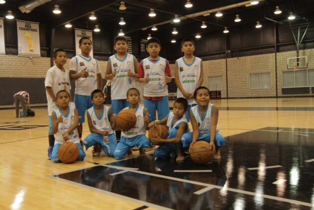 Niños Triquis, de visita en San Antonio
