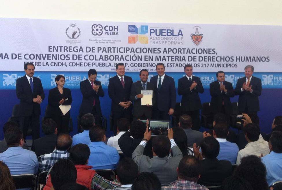 Alcaldes reciben aportaciones.