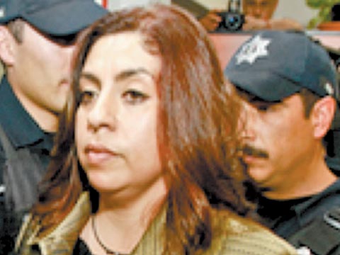 Elisa Ayón. 