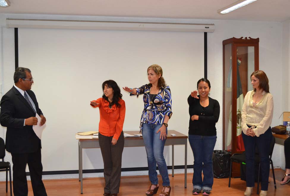 Rinden protesta integrantes del Comité Delegacional.