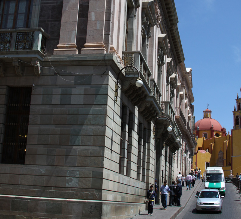 Aprueban en secreto Ley de Educación para el Estado de Guanajuato.