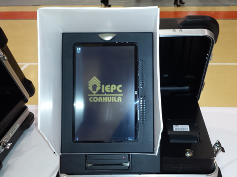 urnas electrónicas para elección PAN