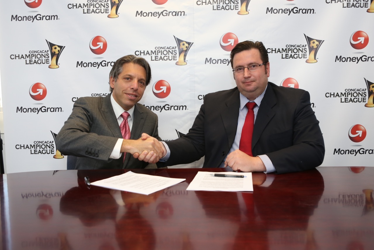Aaron Davidson, Presidente de Traffic Sports USA, y Emilio Veiga Gil, Director de Mercadotecnia Senior de MoneyGram