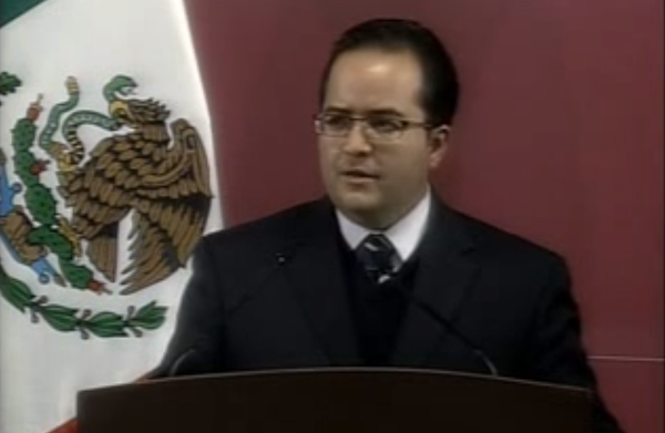 Alejandro Poiré, ex vocero de Seguridad Nacional en la presidencia de Felipe Calderón, informó en 2010 de la muerte de muerte de Nazario Moreno, alias