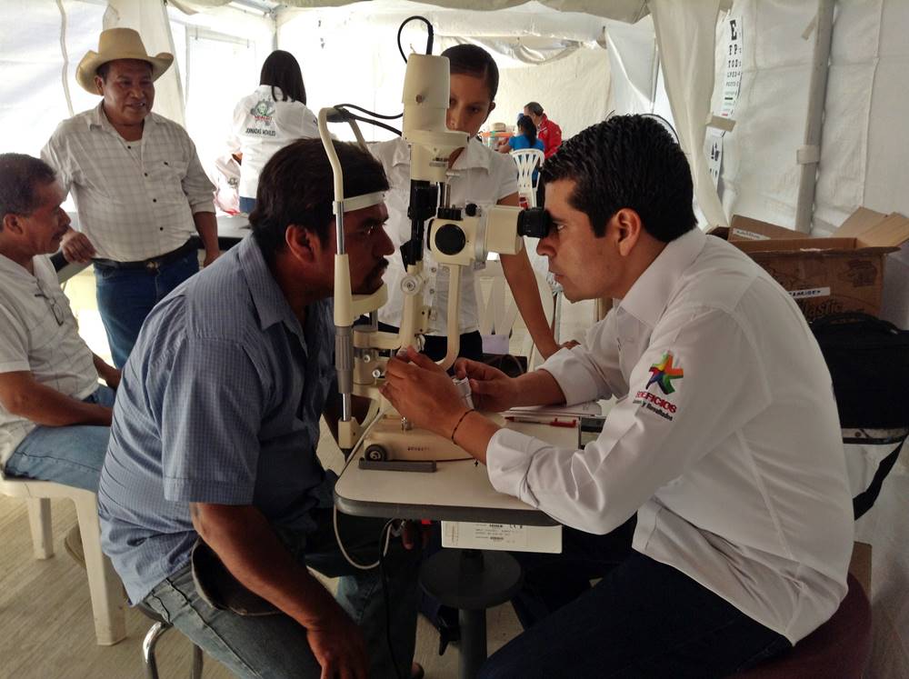 Buscan evitar ceguera con las consultas oftalmológicas.