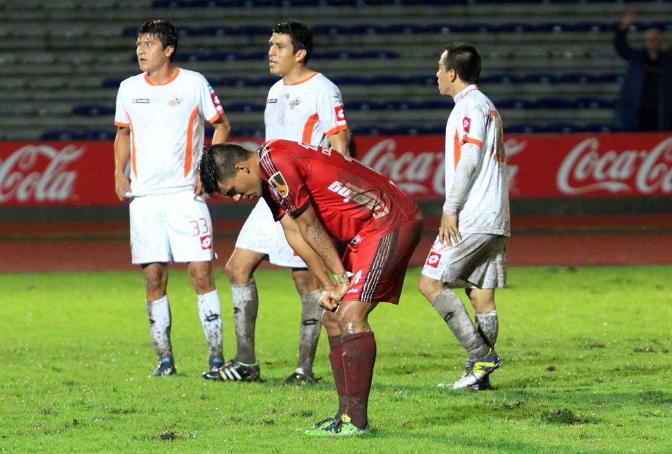 Lobos BUAP fue vapuleado en la Verde Antequera.