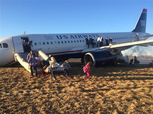 El avión con 150 pasajeros no logró despegar