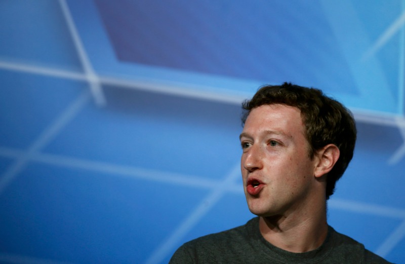 El fundador de Facebook, Mark Zuckerberg, durante una conferencia del Congreso Mundial de Móviles de Barcelona.