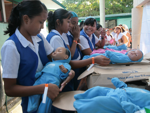 Debe haber continuidad en el programa de bebés electrónicos en el Distrito Federal, a fin de concientizar a jóvenes sobre un posible embarazo, planteó