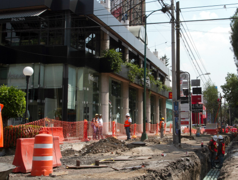 Obras de rehabilitación en avenida Presidente Masaryk, en Polanco.