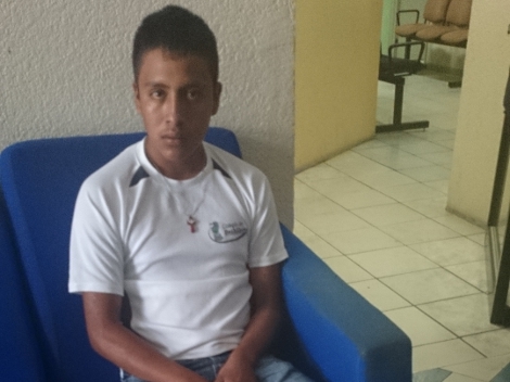 Agustín González Salmerón de 15 años, es alumno del Colegio de Bachilleres y es hijo de un policía comunitario.