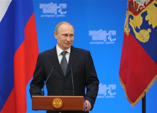 Putin firmó un decreto reconociendo a Crimea como "un país soberano e independiente" 