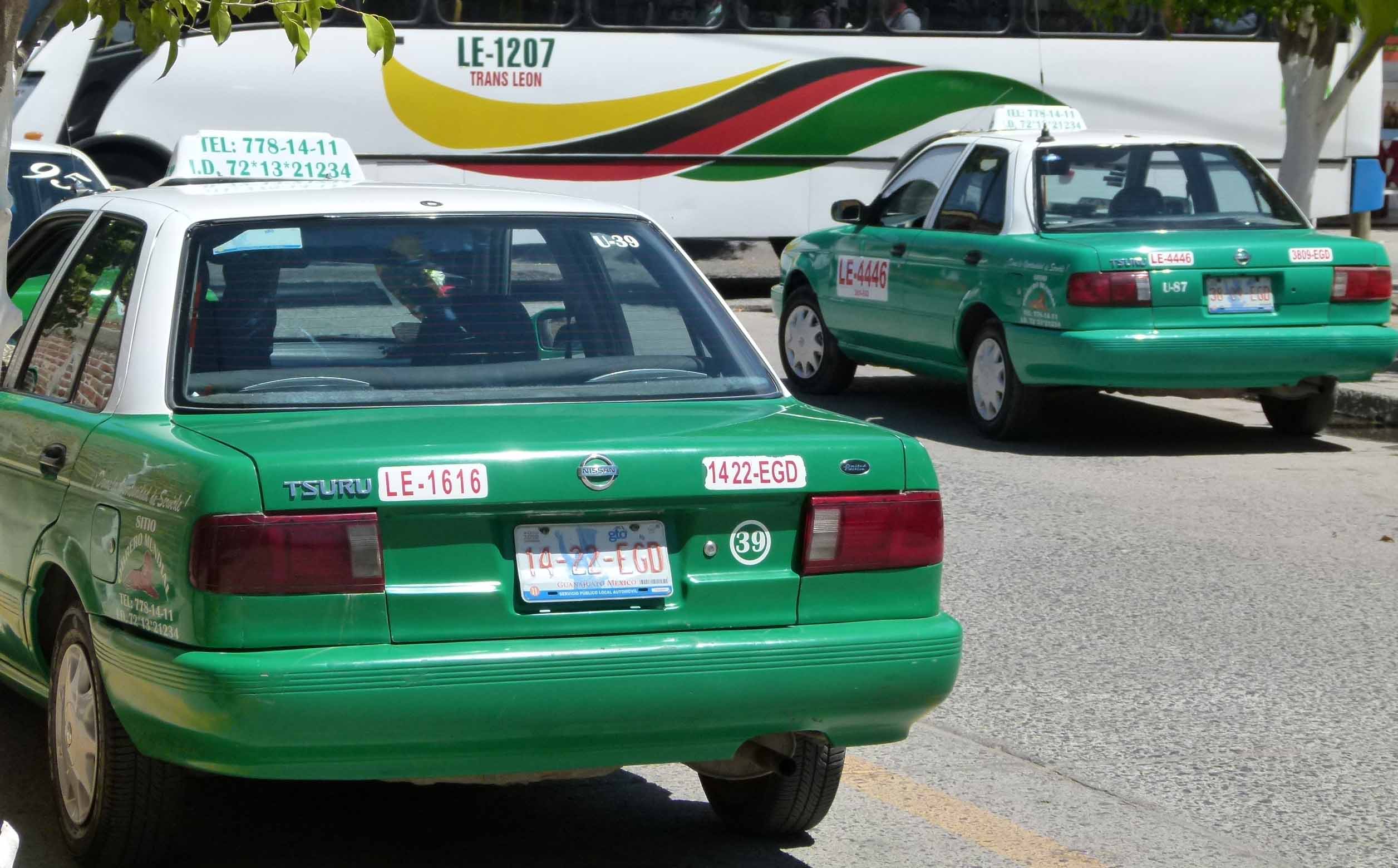 Taxis en la ciudad estarán vigilados. 
