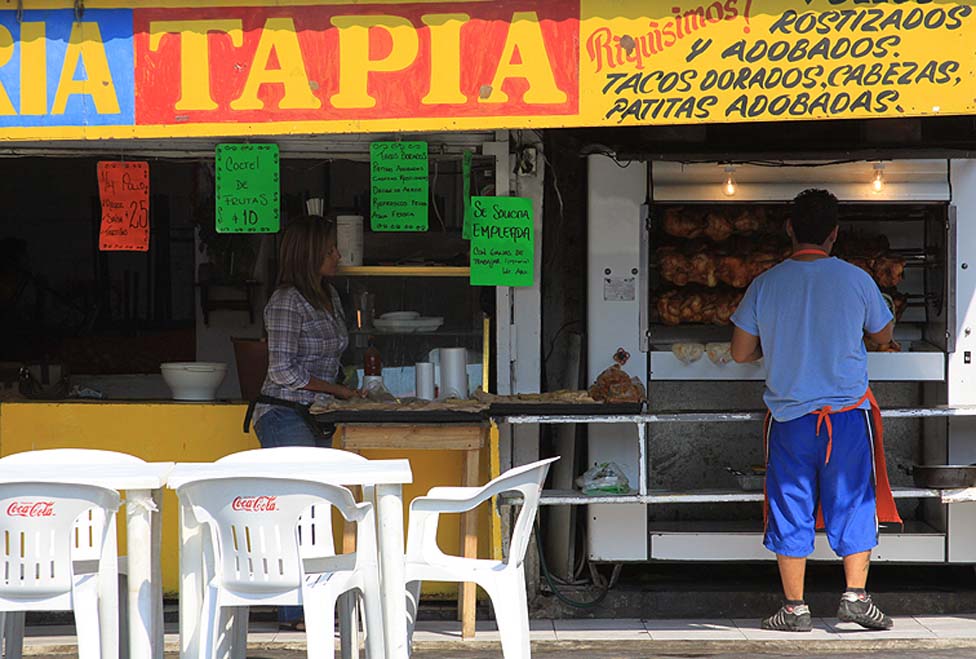 Pequeños comercios enfrentan retos tecnológicos.