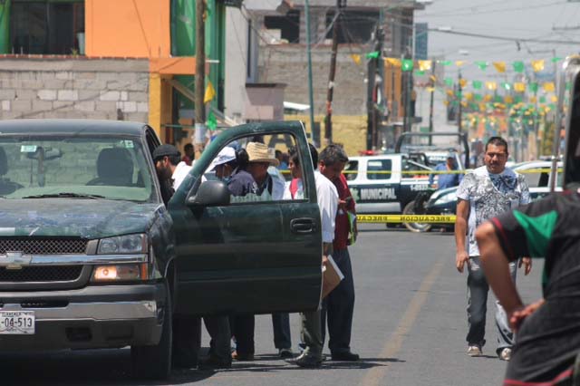 Dos personas fueron ultimadas a balazos en el municipio de Tenancingo, lo que provocó el desplazamiento de las fuerzas policiacas.