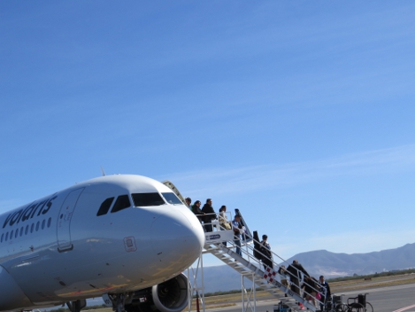 Suspenden el vuelo 631 de Volaris con destino a Guadalajara por razones de seguridad.