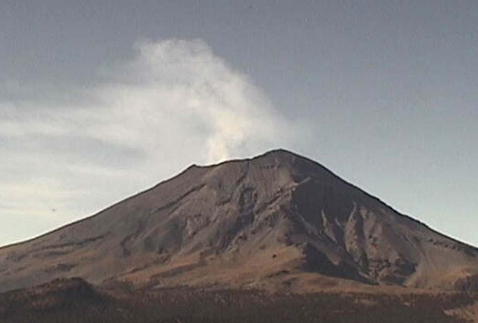 Así lució el volcán el primer día de primavera.