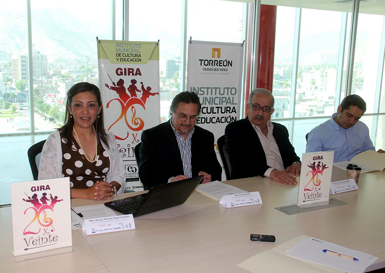 Autoridades municipales de cultura firmaron el convenio con la Camerata de Coahuila.
