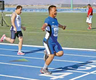 Deportistas especiales preparan estatal de atletismo y control de natación