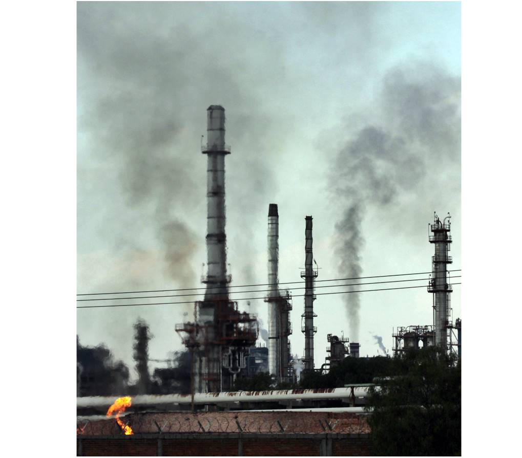 El legislador llamó a proteger el medio ambiente.