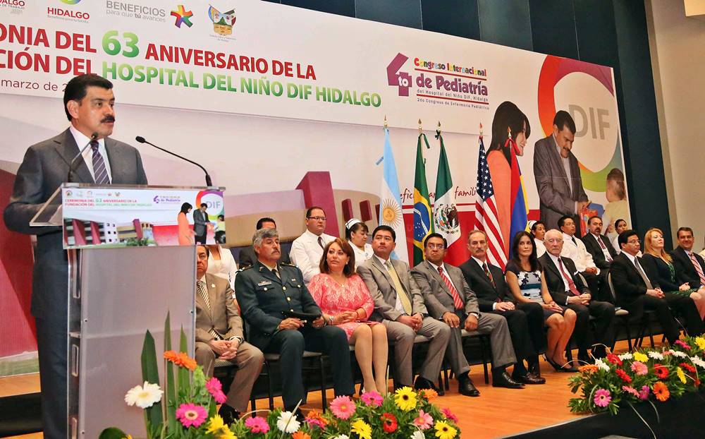 El mandatario aseguró que el personal de esta institución, da muestra clara de su compromiso con la sociedad hidalguense.