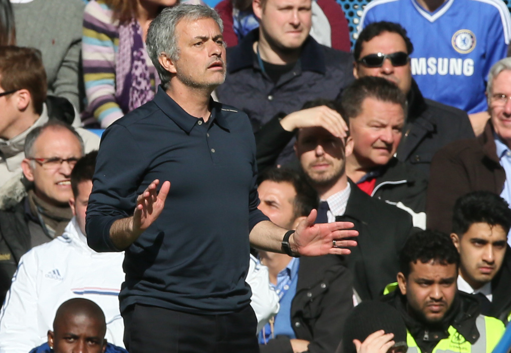 José Mourinho ganó la táctica a Wenger 