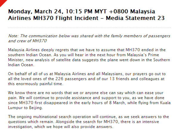 En un comunicado, la aerolínea lamentó la muerte de 226 pasajeros y 13 trabajadores de la empresa en el avión MH370. 