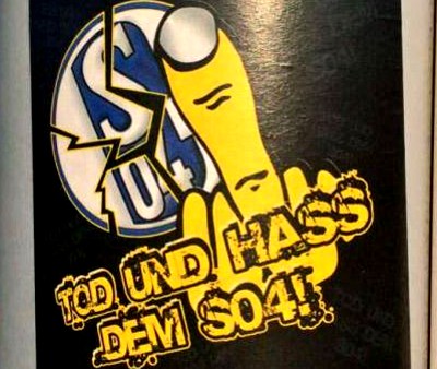 "Tod und Hass dem SO4" (Muerte y odio al Schalke 04), el polémico adhesivo  