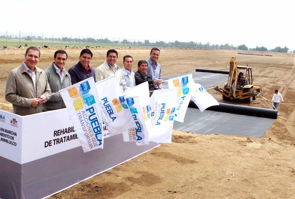 Arranque de obra en Santa Ana Xalmimilulco.