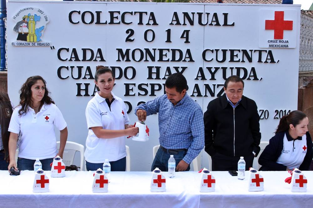 Inicia la colecta para la Cruz Roja. 