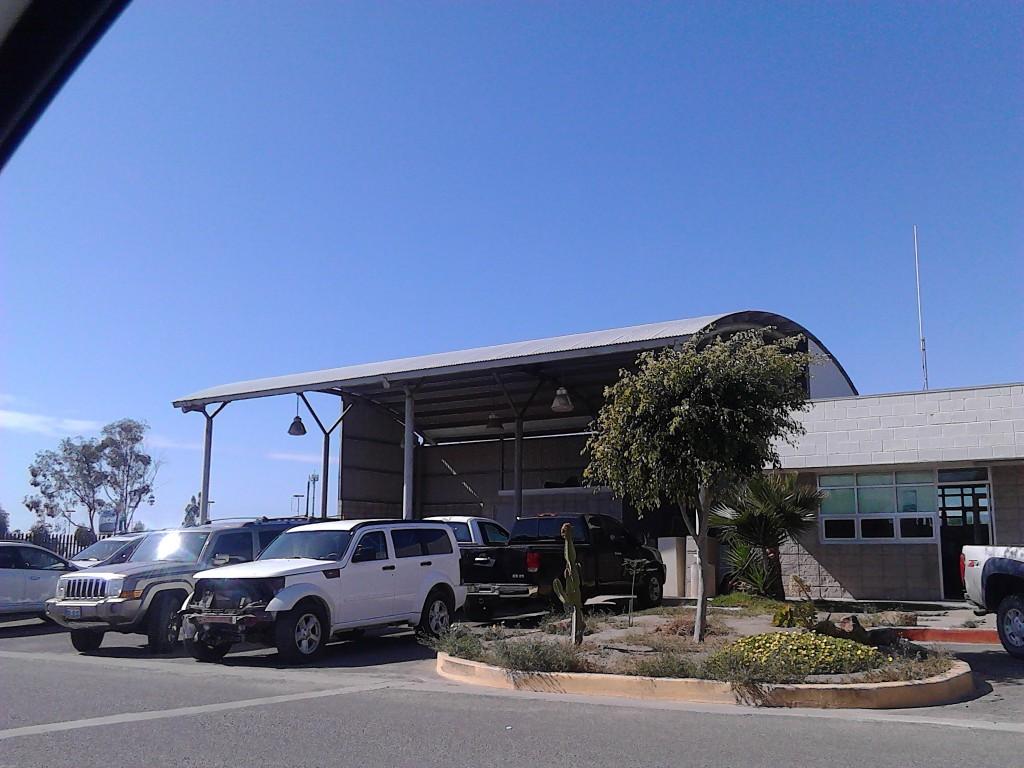 Autos robados que fueron localizados en Ensenada.