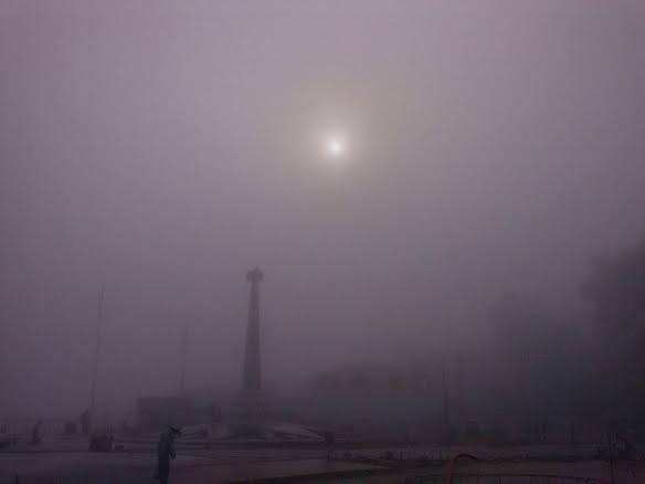 Cae capa de niebla en playa Miramar. 