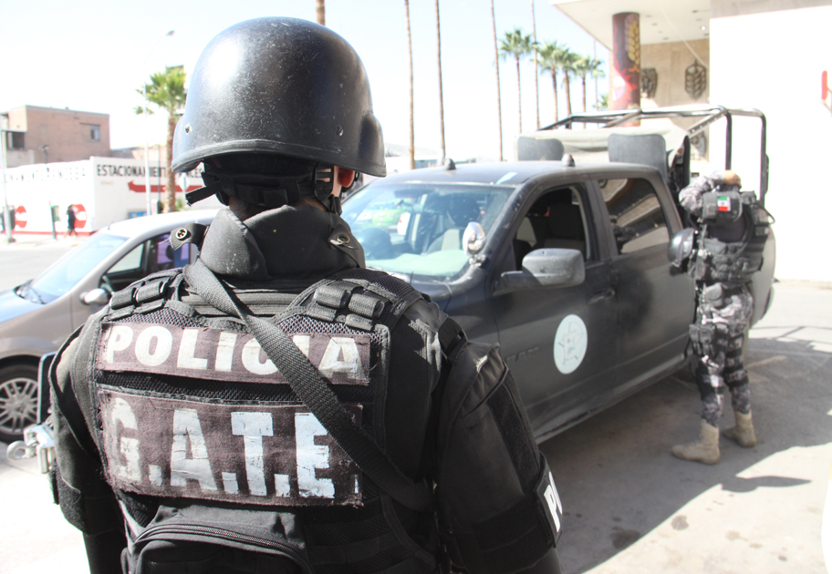 Elementos del GATE detuvieron a dos delincuentes en la zona norte de la capital.