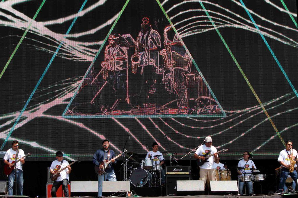 El Grupo Segregados prendió a los asistentes al segundo día del Vive Latino