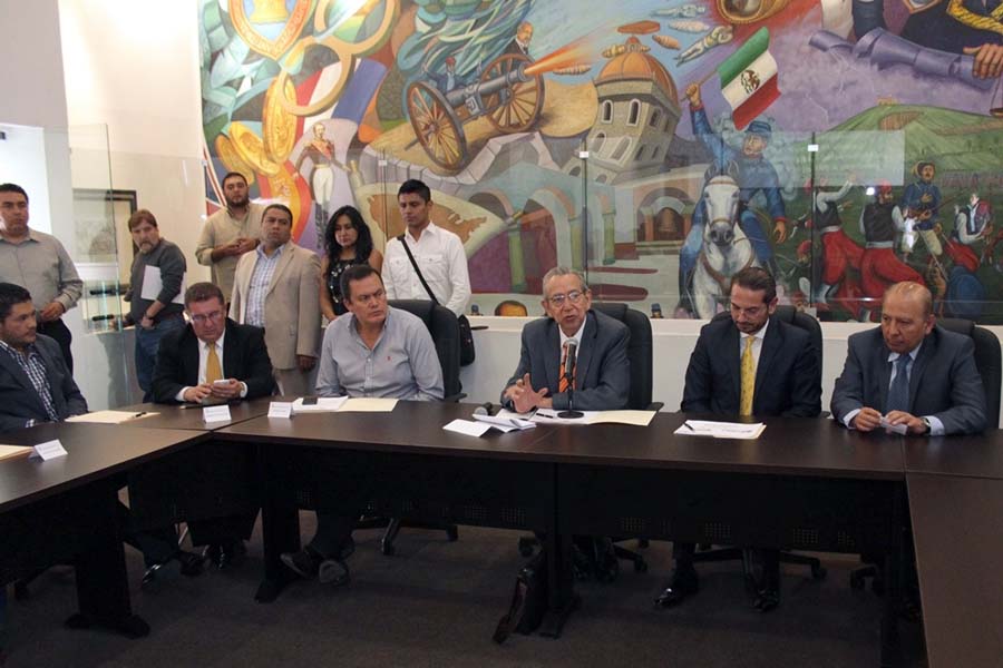 Corett imparte taller sobre regularización de tenencia de la tierra