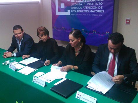 Las autoridades estatales firmaron ayer el convenio con el organismo.