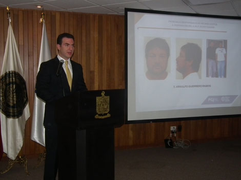El procurador de Justicia, Adrián de la Garza Santos.