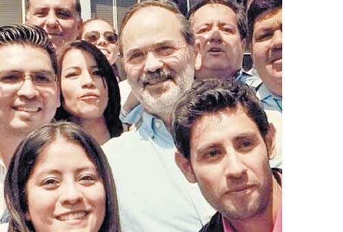 El aspirante a la presidencia panista estuvo ayer en Veracruz.