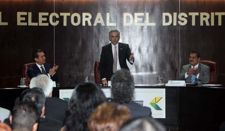 Mancera celebró los 15 años del tribunal