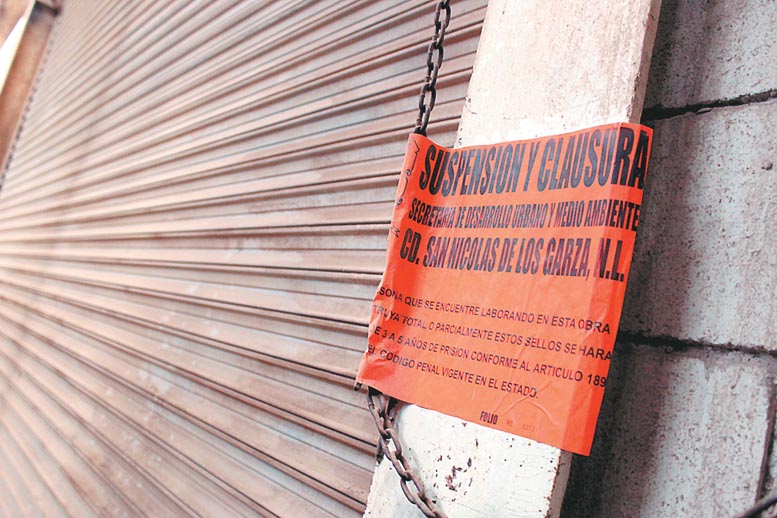 Según la compañía, tiene un permiso estatal que data de 1995.