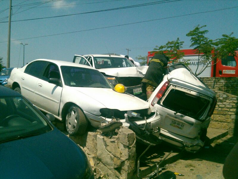 Tres personas lesionadas fue el saldo del accidente