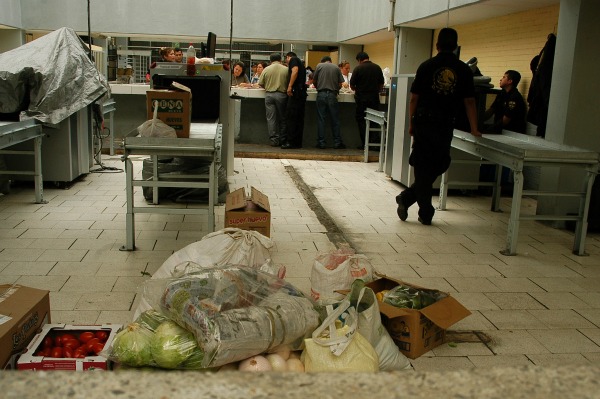 Con un operativo de vigilancia en accesos a aduanas, la Subsecretaría de Sistema Penitenciario del DF buscará prevenir la llegada de 90 mil visitantes